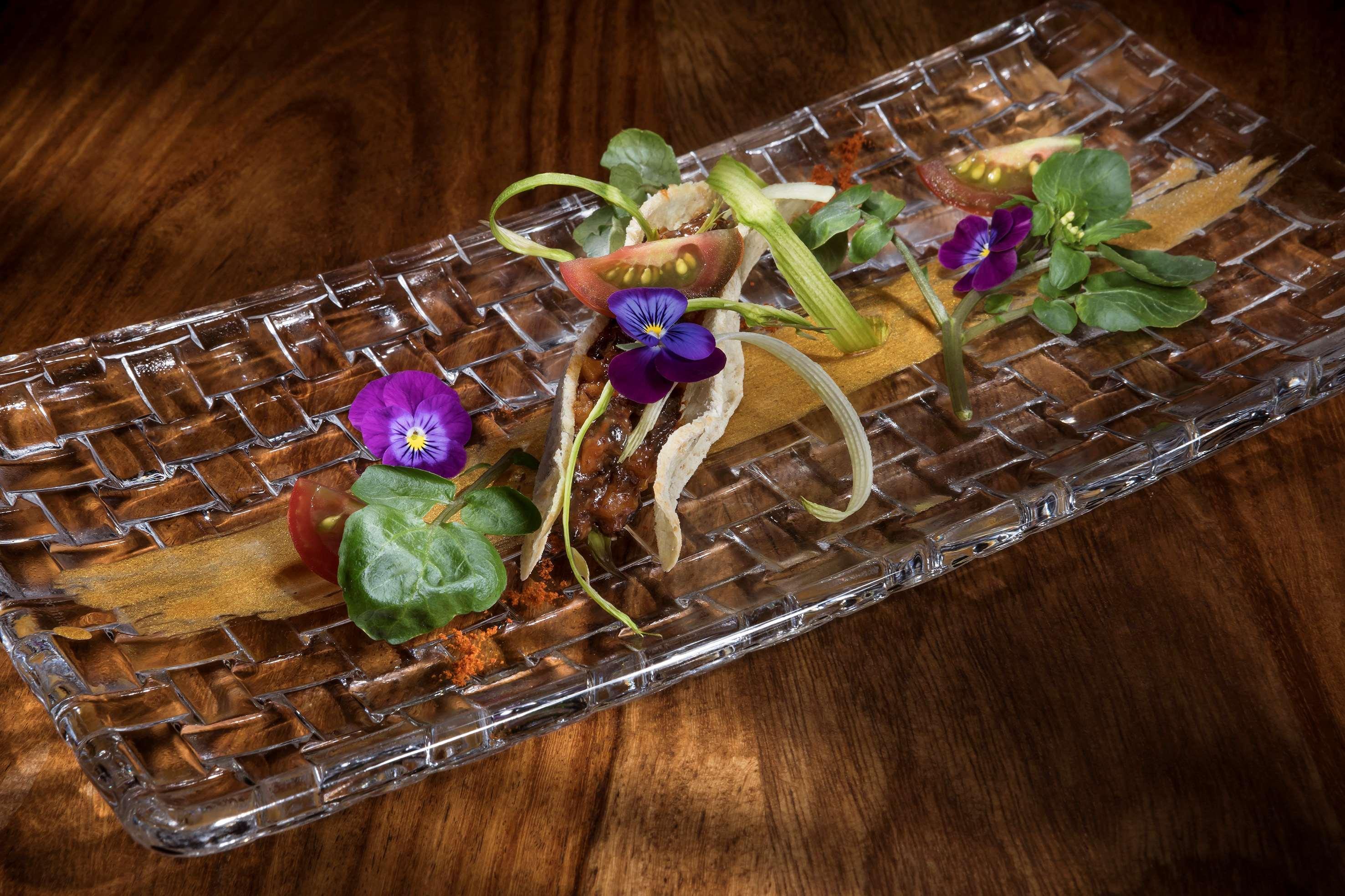 Me Marbella Hotel Exterior photo A salad with edible flowers